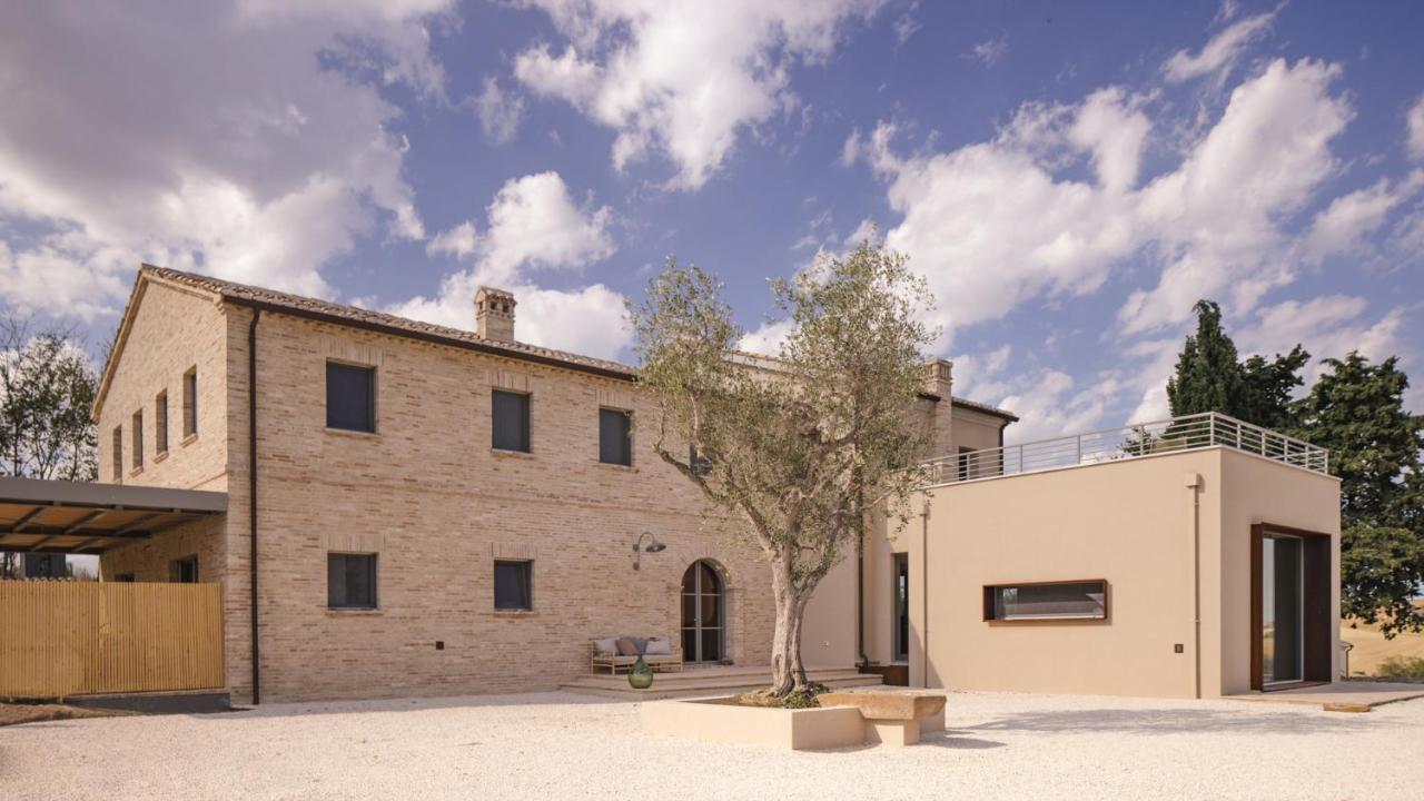 לינה וארוחת בוקר צ'ינגולי Casale Tre Gelsi מראה חיצוני תמונה