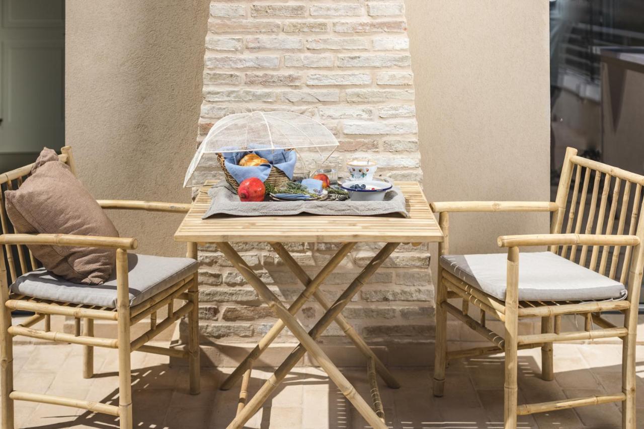 לינה וארוחת בוקר צ'ינגולי Casale Tre Gelsi מראה חיצוני תמונה